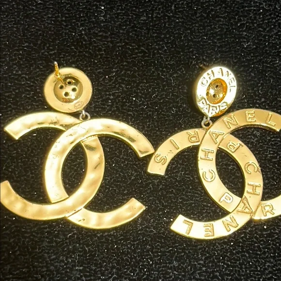 CHANEL Gold Logo Earrings - Picture 5 of 13